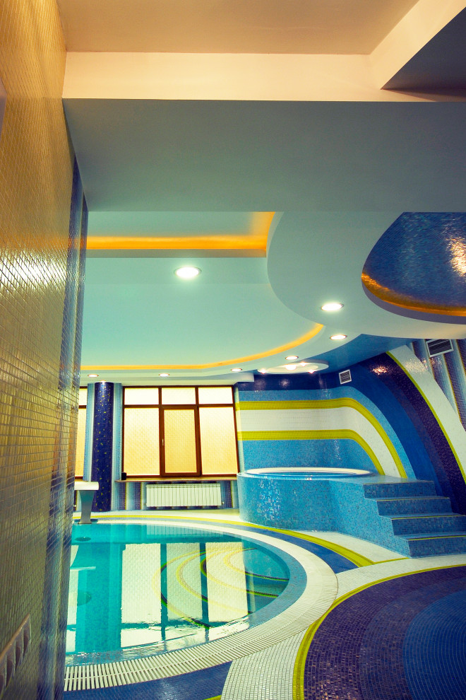 Бассейн в гостиничном комплексе