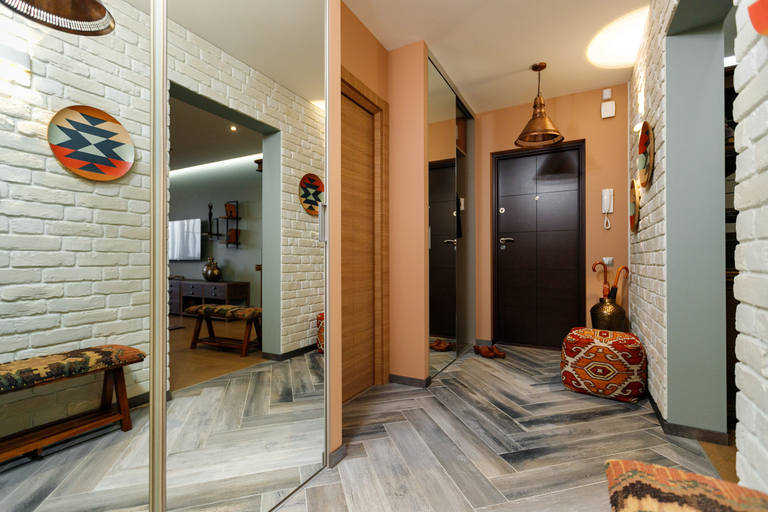 Обложка проекта: ПРИХОЖАЯ - ШКАФЫ