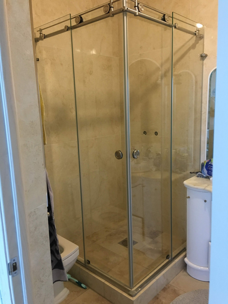 Обложка проекта: Душевой уголок с раздвижными створками