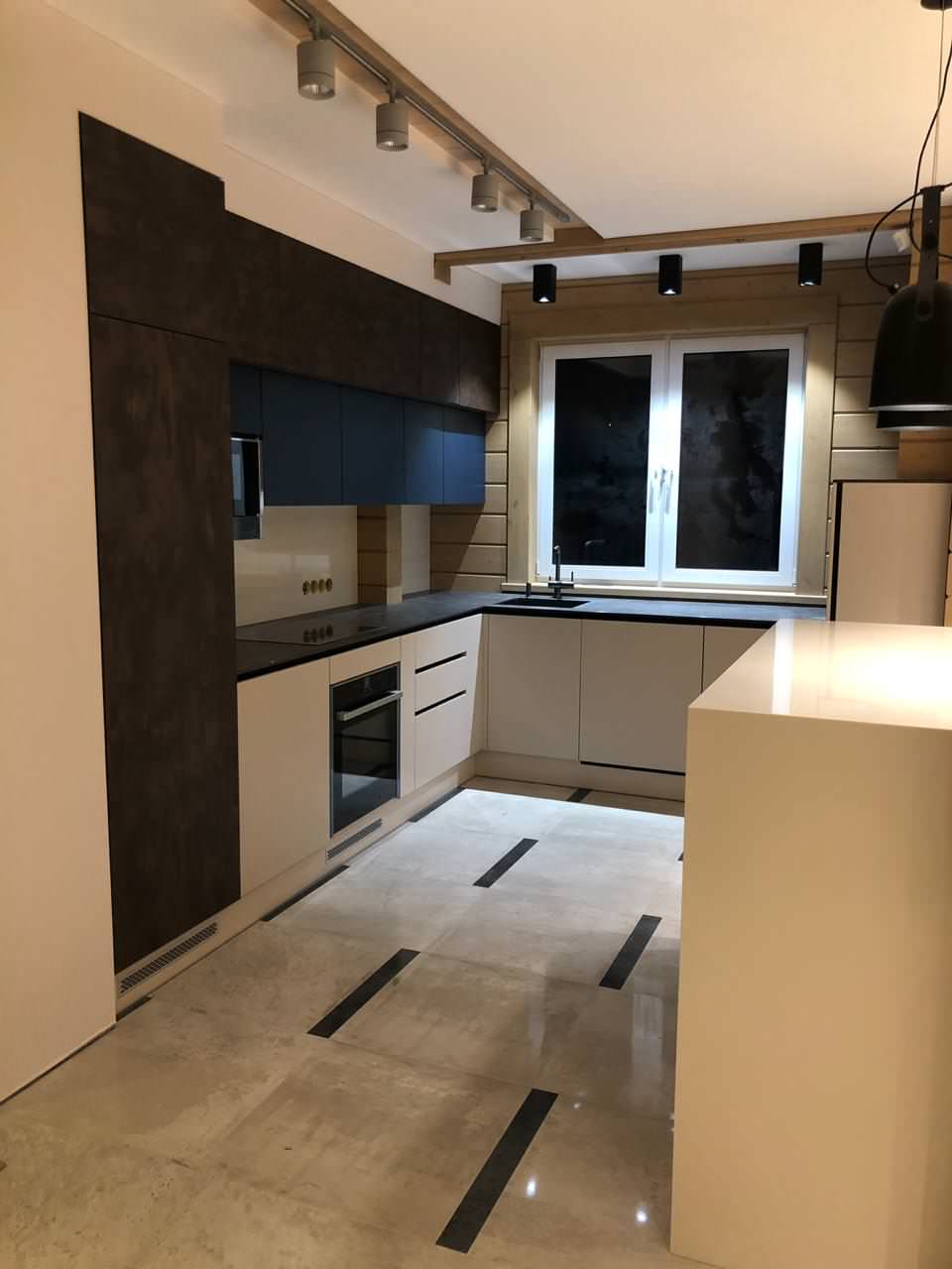 Кухня с фасадами BERG