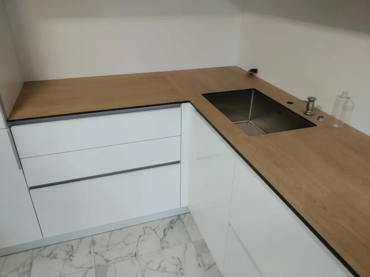 Столешницы из Компакт-Пластика