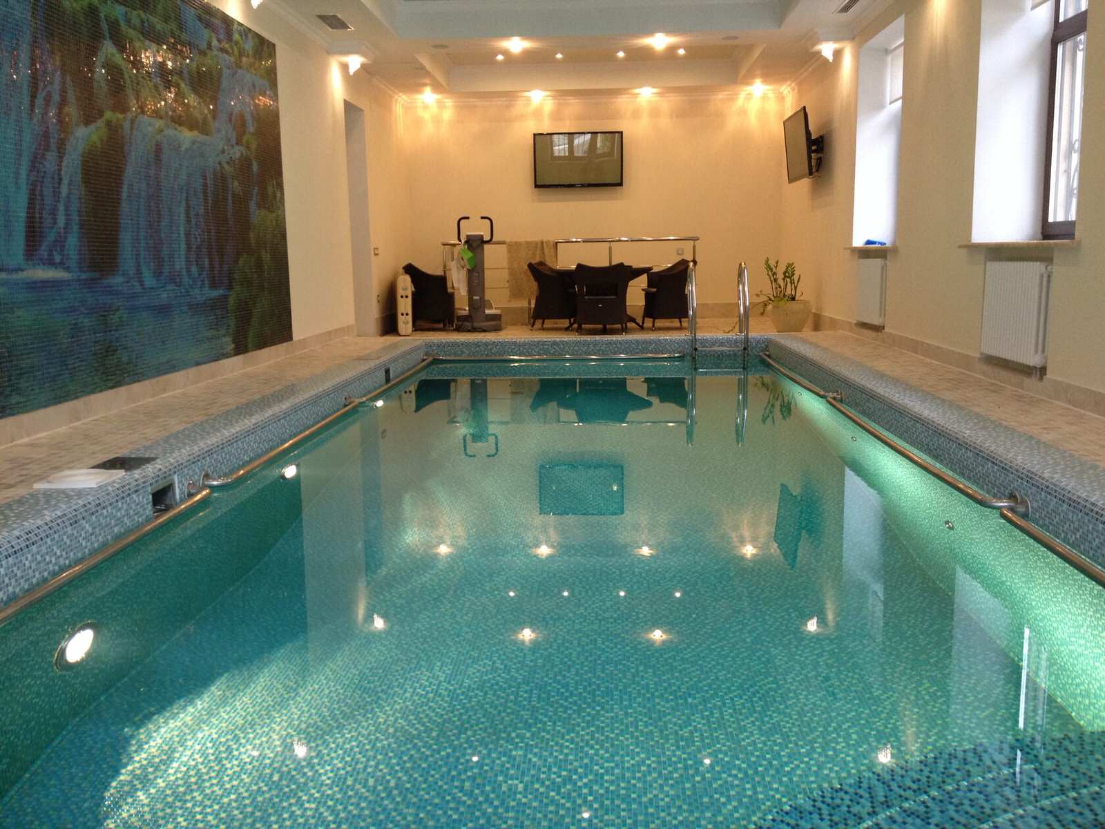 Строительство бассейнов под ключ