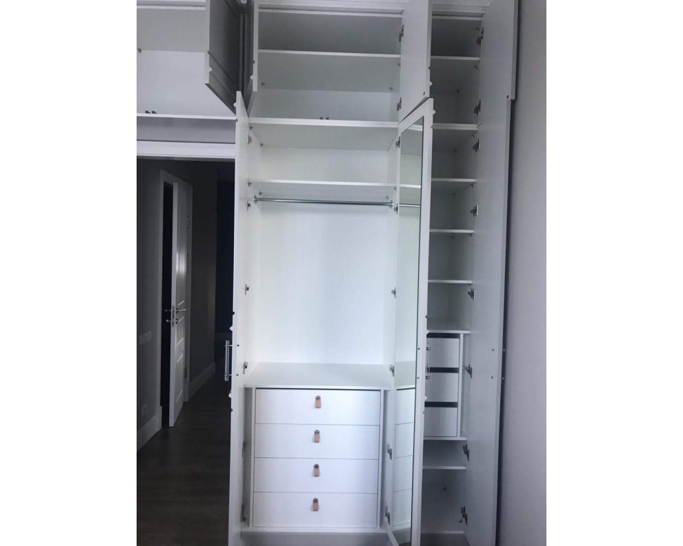 Мебель из массива дерева, шпона, мдф