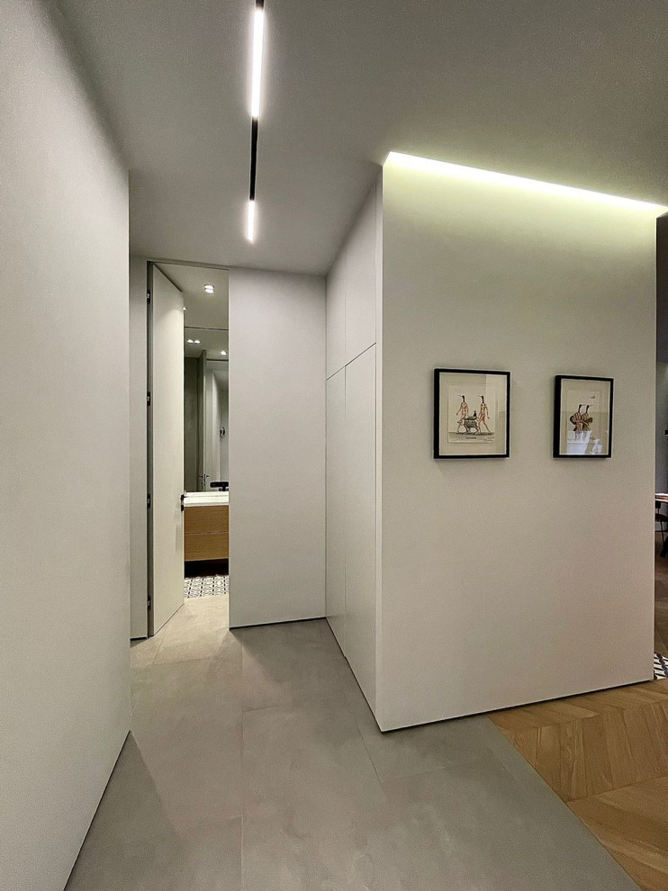 Двери "в потолок" - квартира в Москве