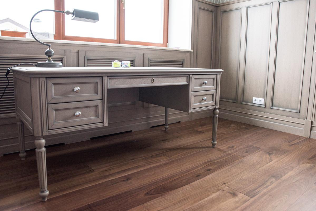 Столярные изделия в коттедж : лестницы, мебель, двери и тд.