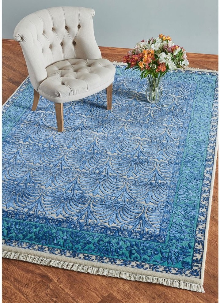 Декор интерьера  коврами  ручной работы