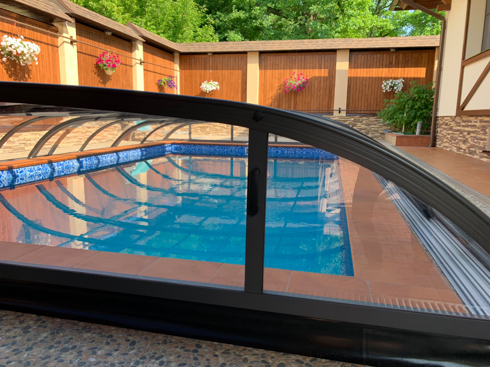 Павильон для бассейна