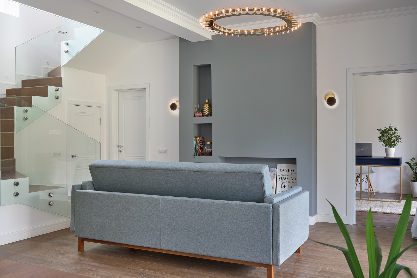 В гостях: Дом, который полностью обставили через Инстаграм