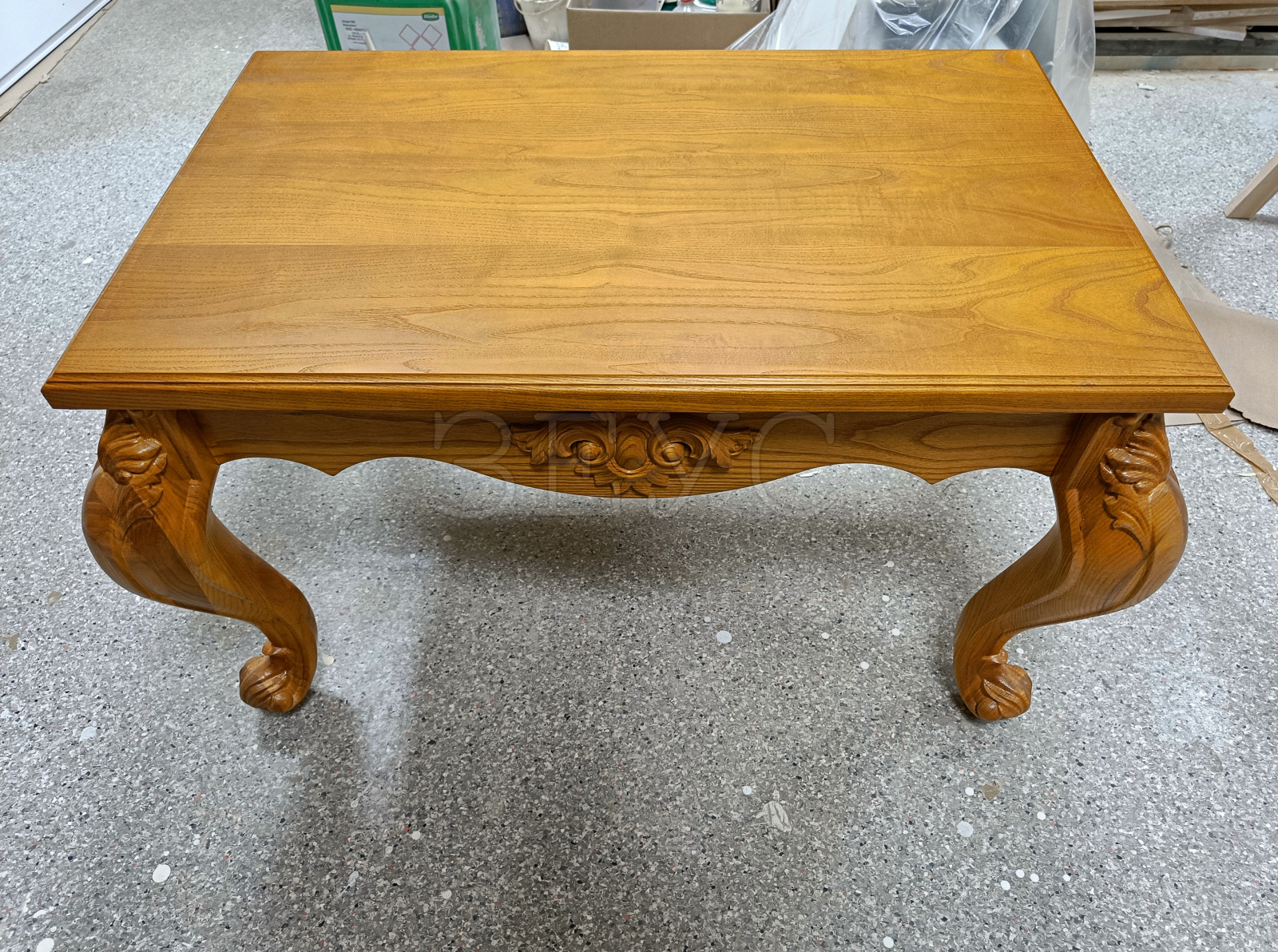 Журнальный столик из массива Ясеня