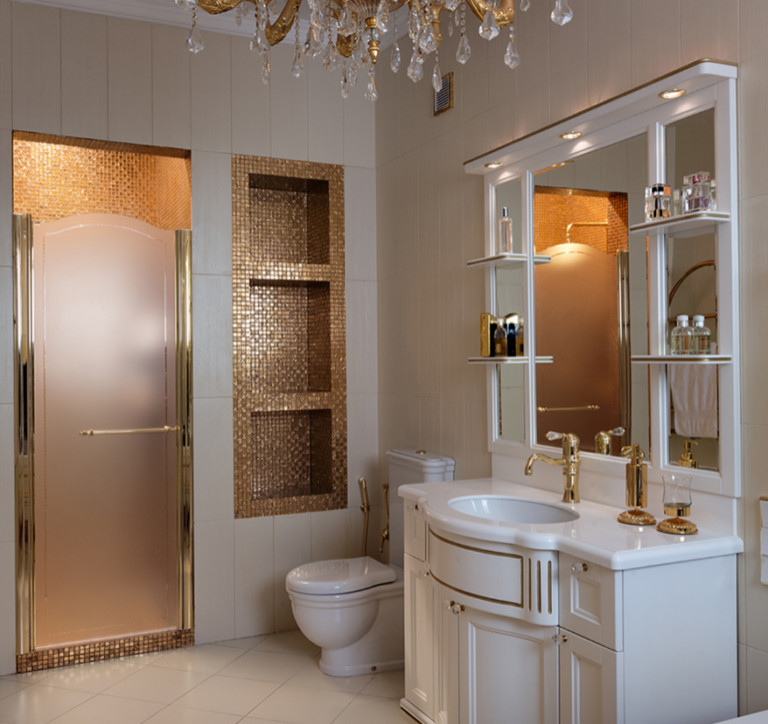 В Золотой оправе