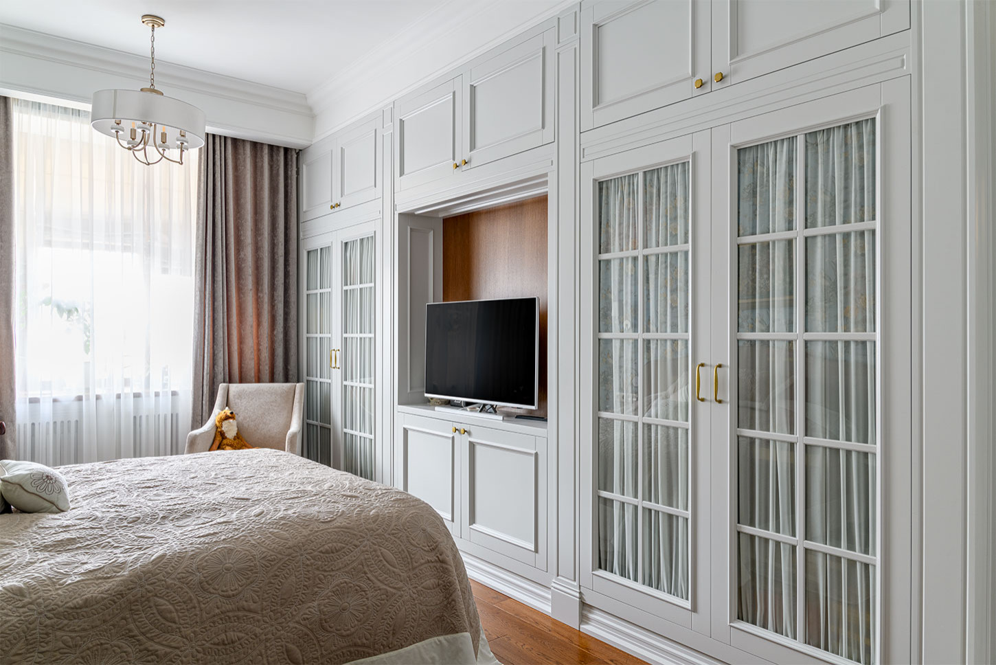 Обложка проекта: Квартира на набережной р. Москва.