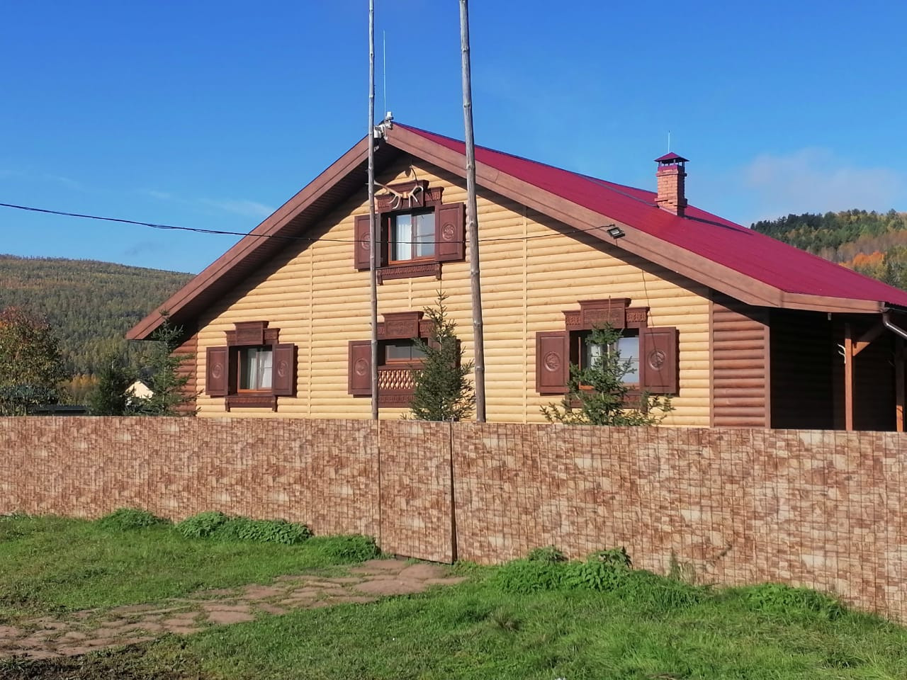 Оформление экстерьера дома охотника