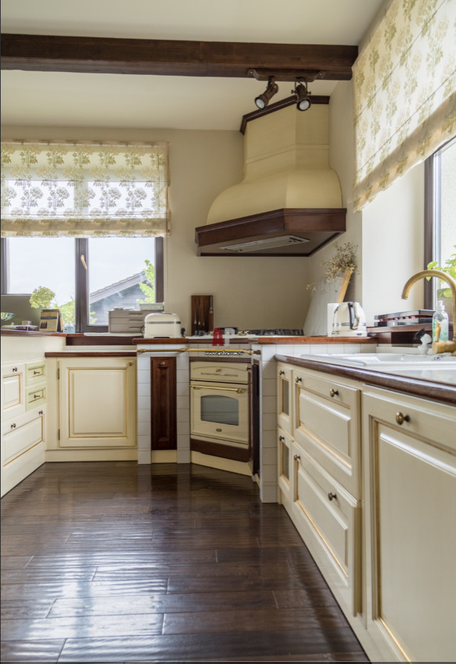 Дом на крутом склоне