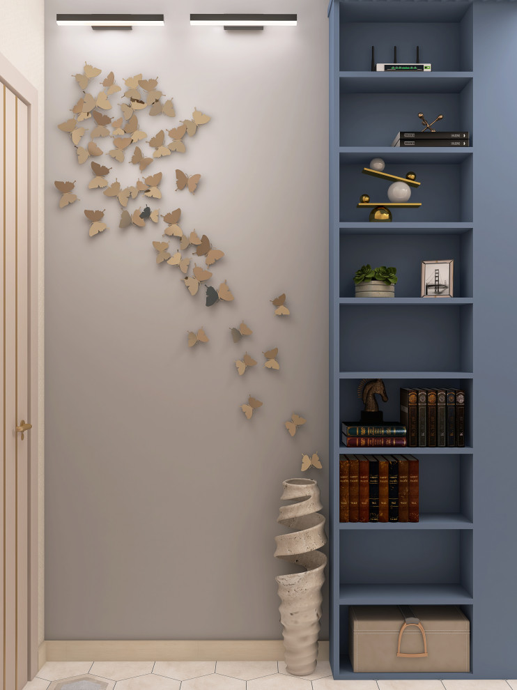 Коридор сложной архитектуры в 3-х комнатной квартире.