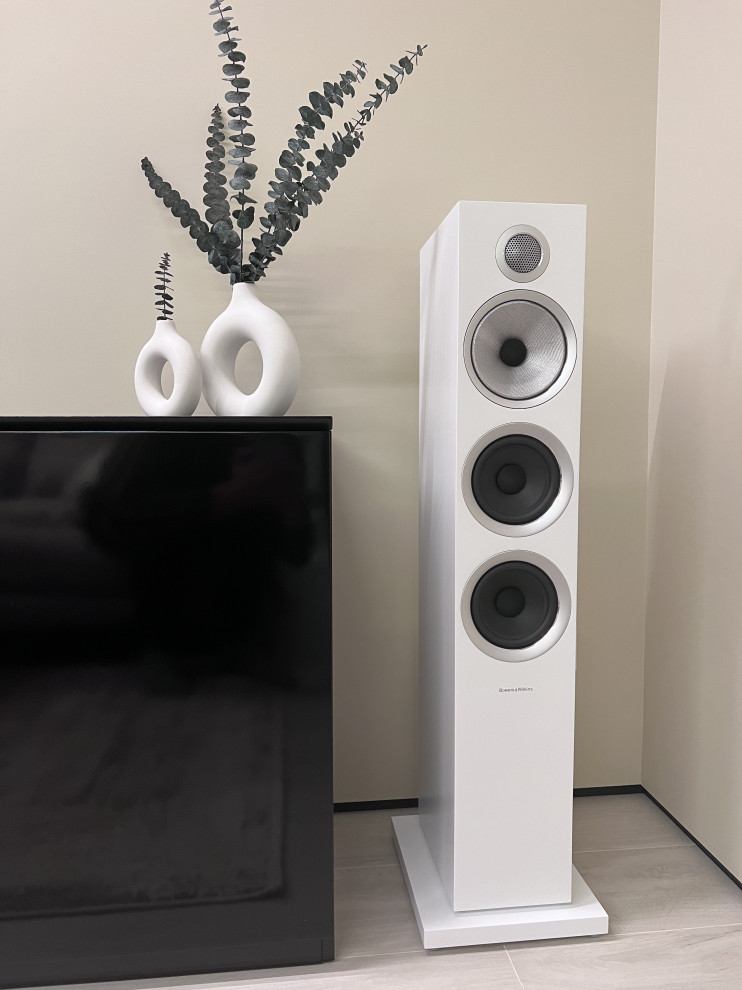 Bowers and Wilkins speaker