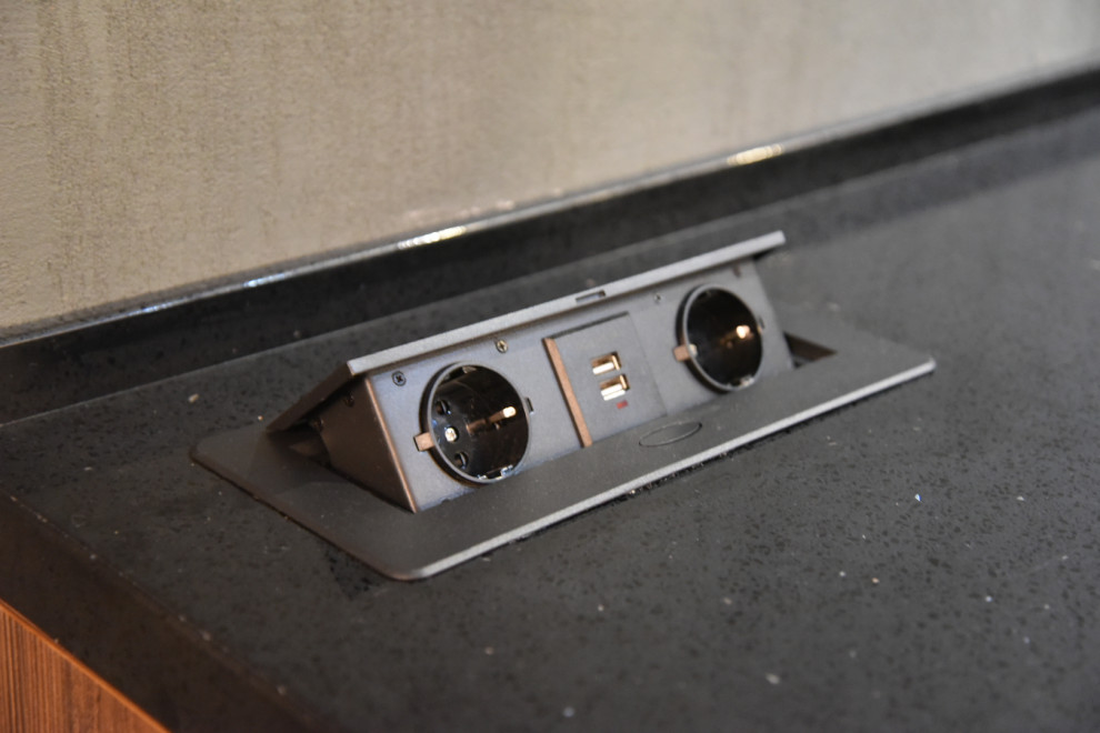 Кухня "MODERN" с островом.