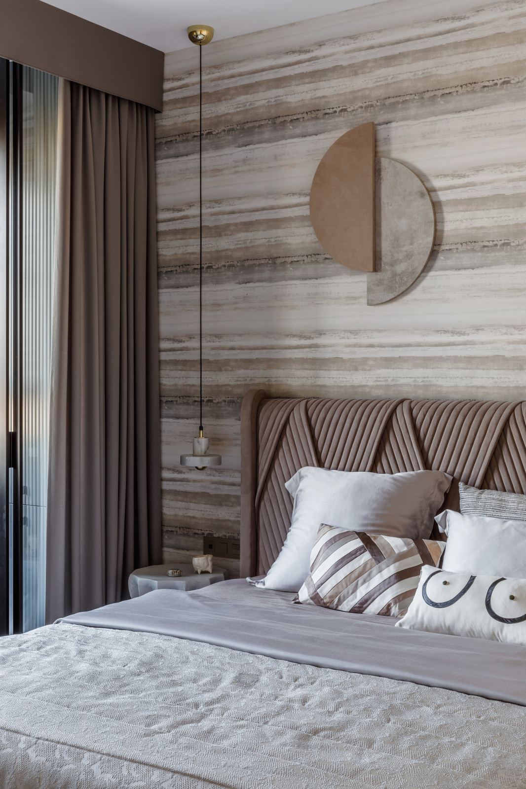 Дом с синими человечками