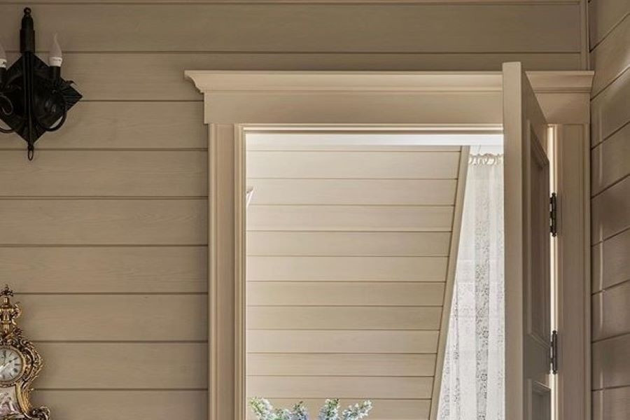 Окрашенные двери