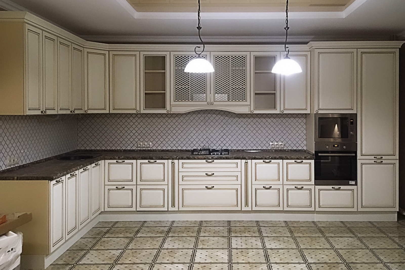 Максим Попов