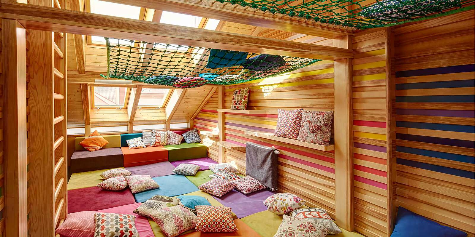 ЗАГОРОДНЫЙ ДОМ УКРАИНА  Г. ТЕРНОПОЛЬ 368 м2