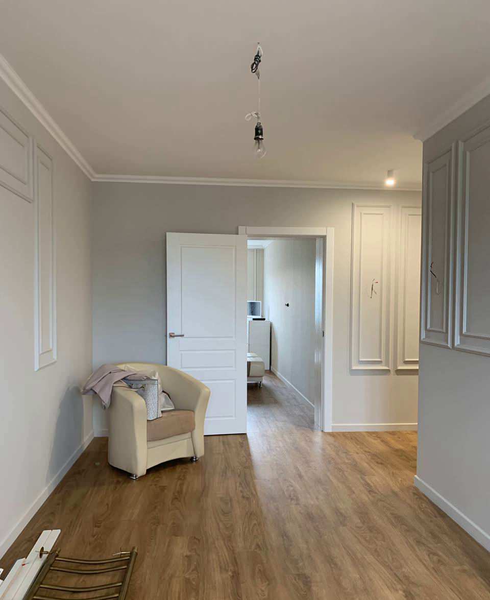 Design apartment in Krasnoyarsk 37 m² in neoclassical style