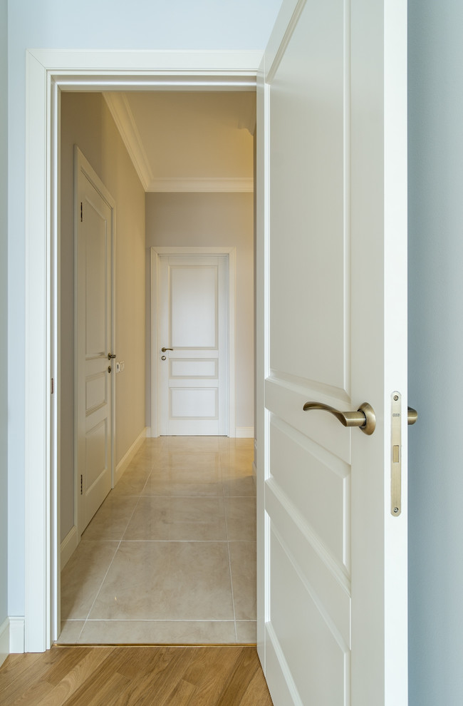 Белые двери Леон в интерьере