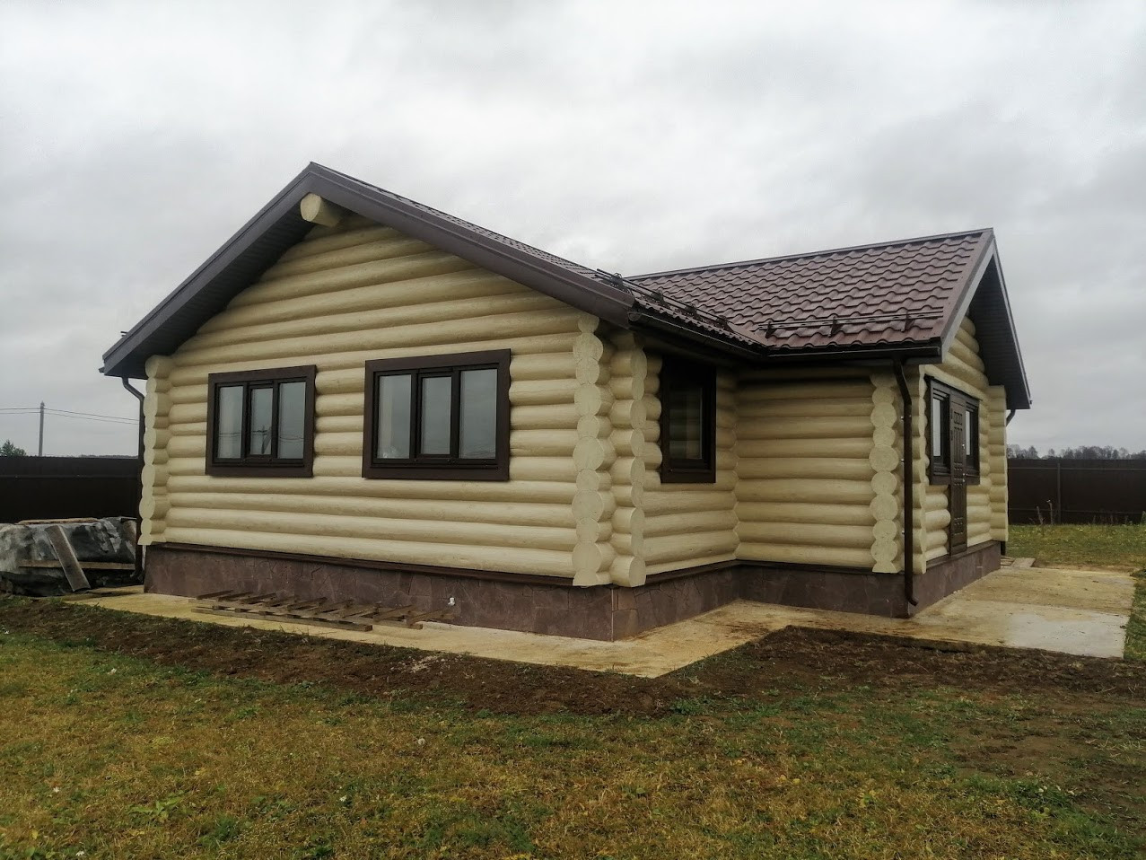 Обложка проекта: Бревенчатая баня