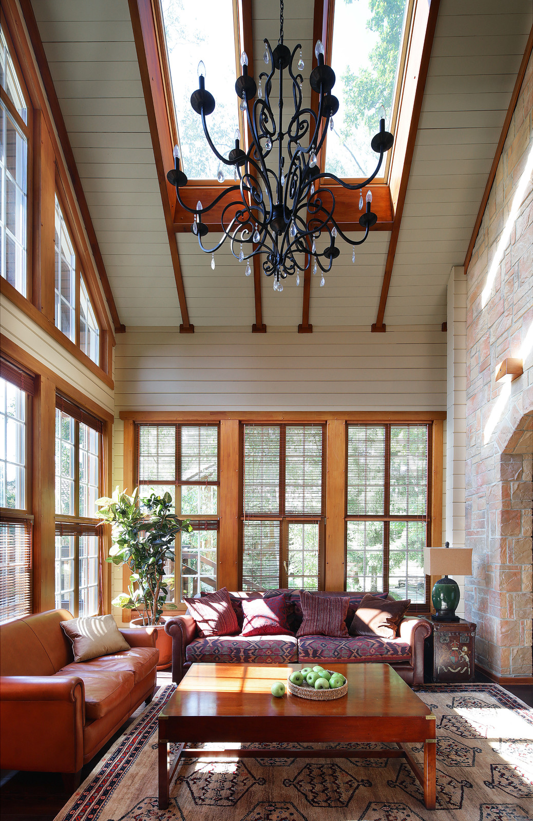 Обложка проекта: Деревянный дом в стиле американского кантри