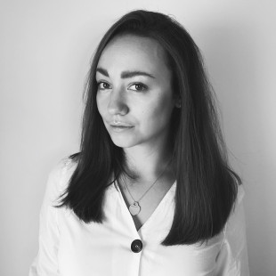 Юлия Суханова