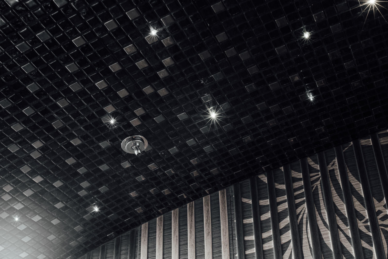 Свод потолка в хамаме.