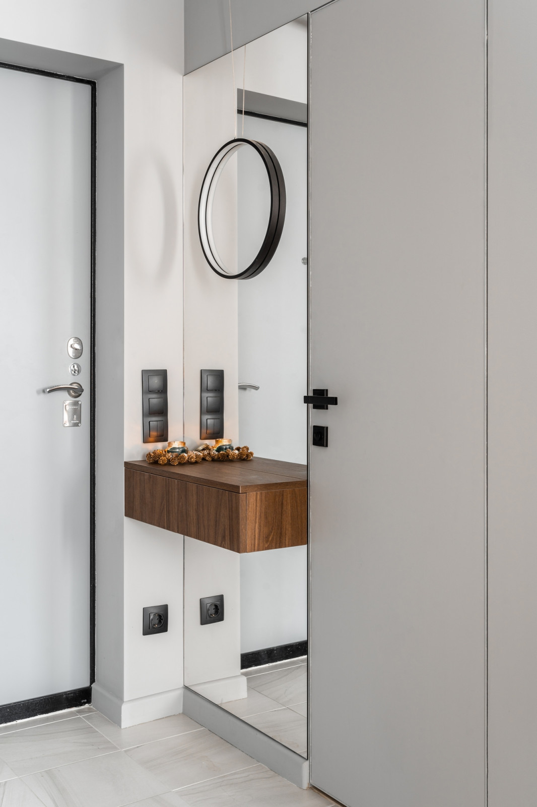 Шкаф вместо стены