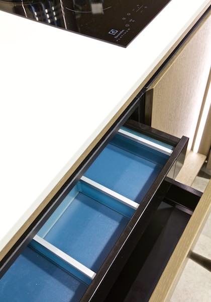 Кухня «Квадра» - сочетание классических и нетрадиционных форм.