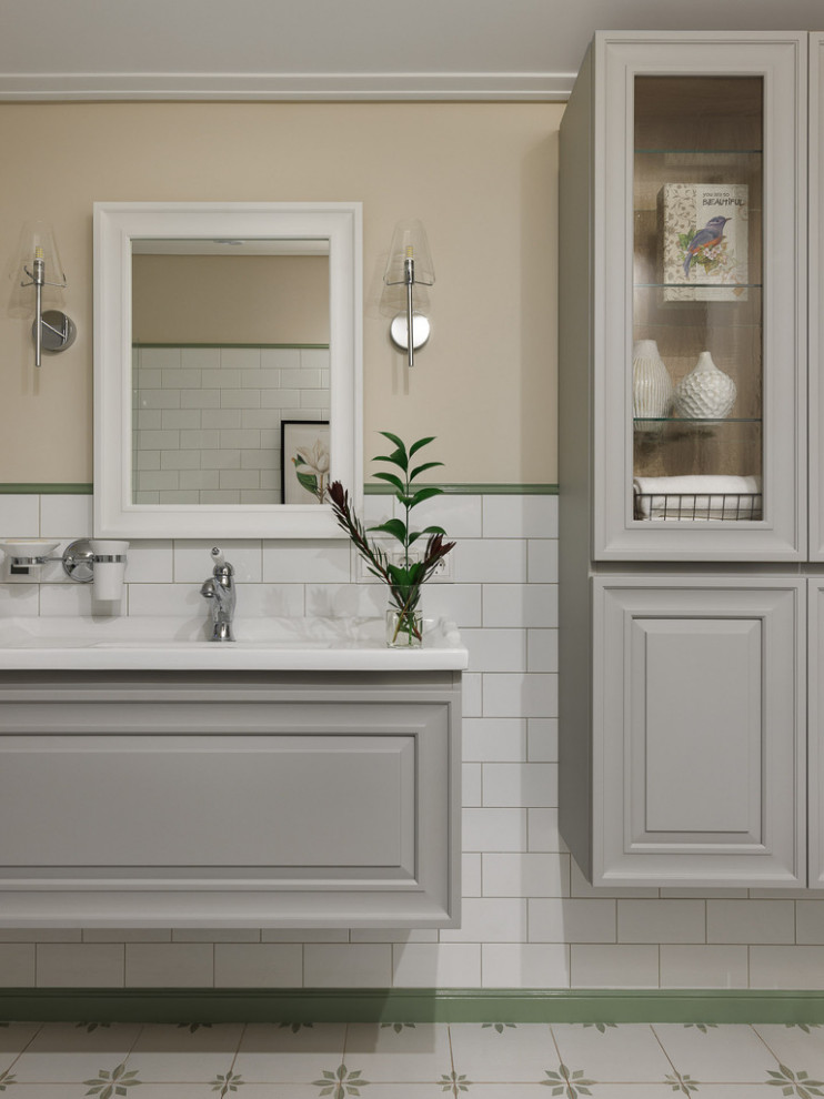 Комната молодой девушки под скатной крышей