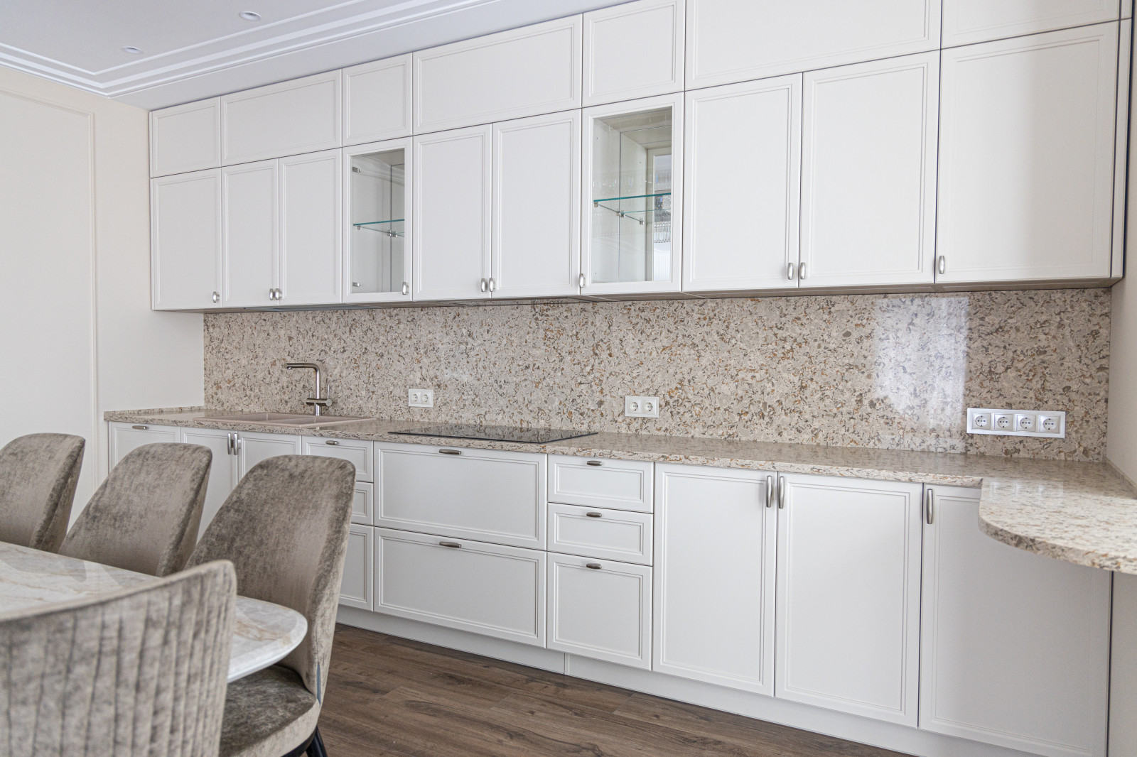 Кухня в стиле неоклассика Aster cucine Avenue