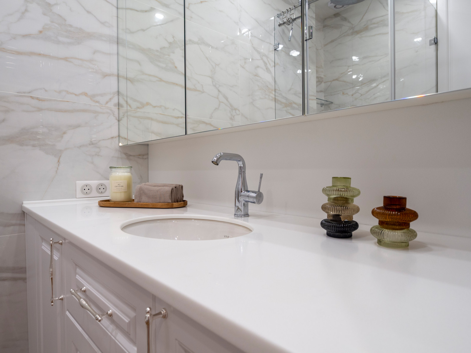 Меблировка санузла в неоклассическом стиле