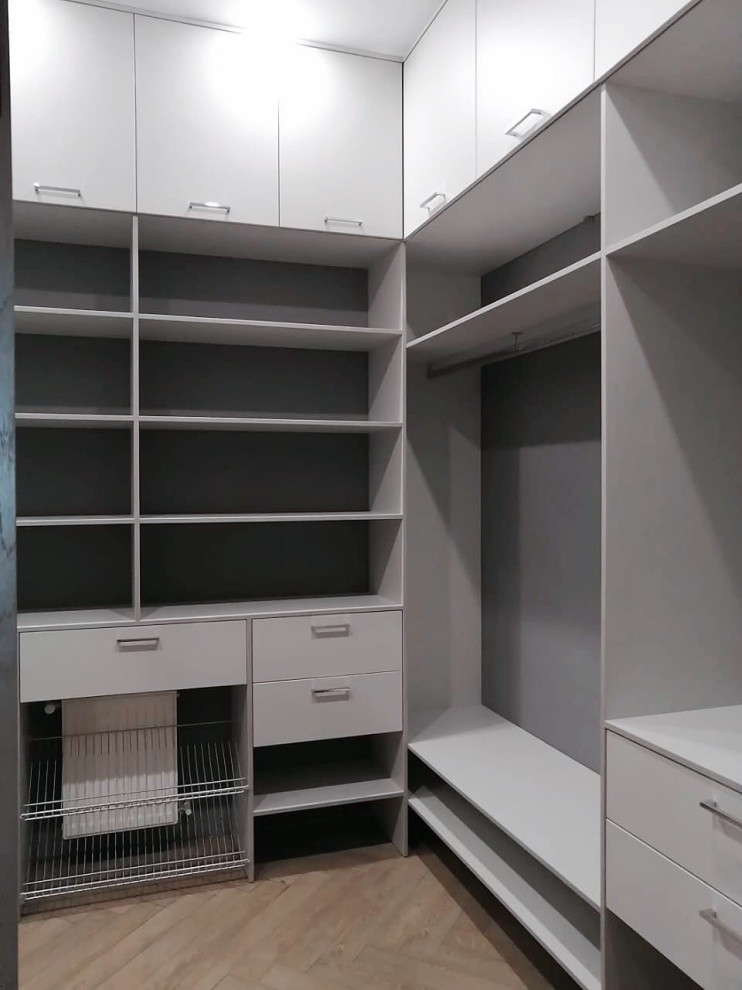 Обложка проекта: Гардеробная В Жилом комплексе "Акварель"