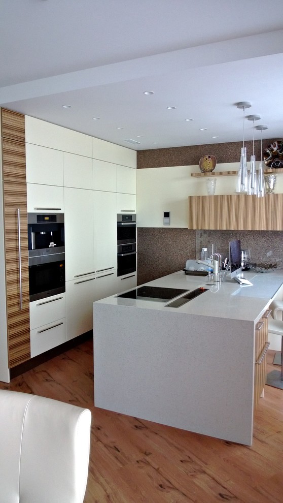 Шпон зебрано и белый глянец