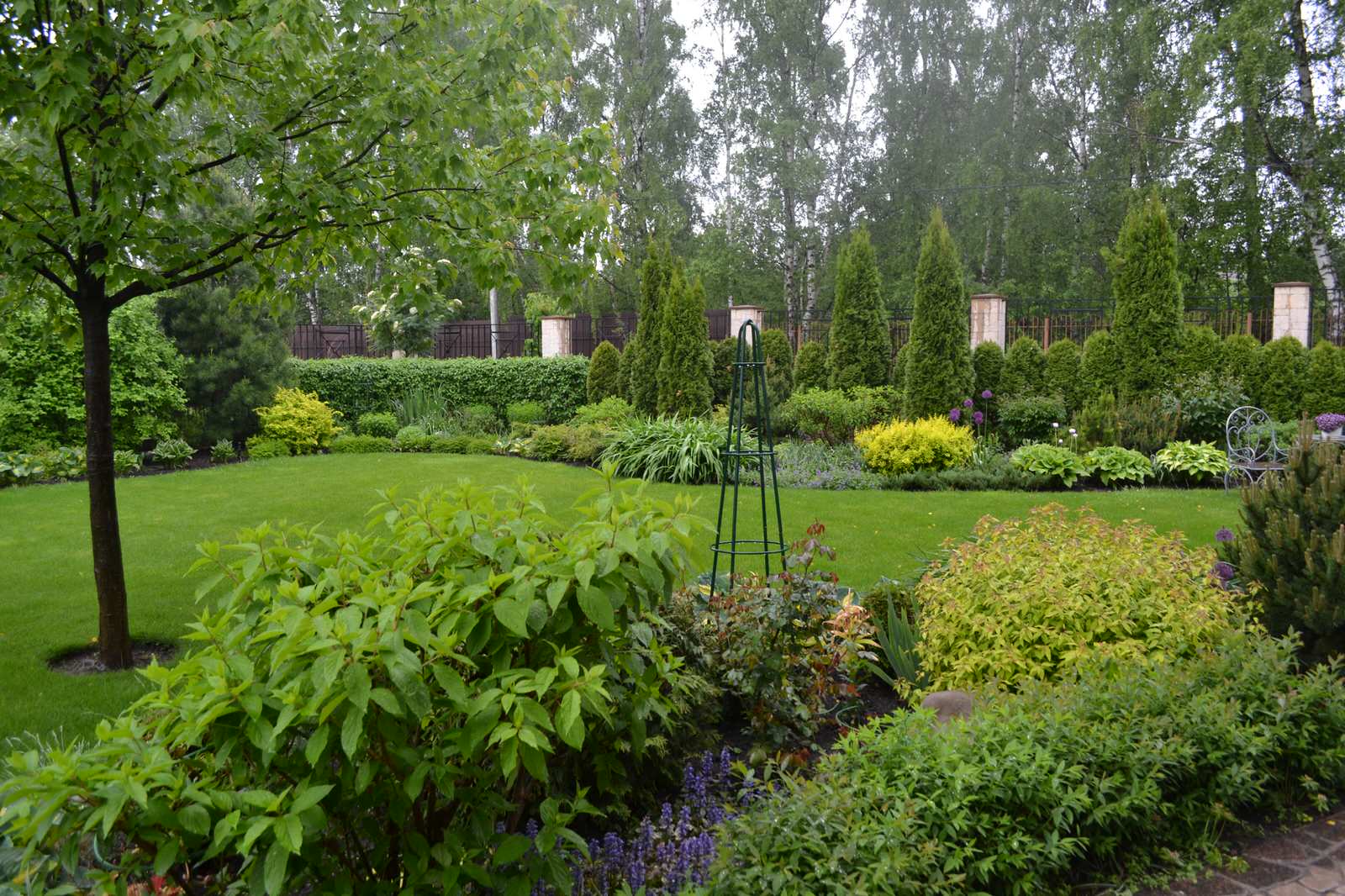 Сад Шехерезады в поселке Старбеево