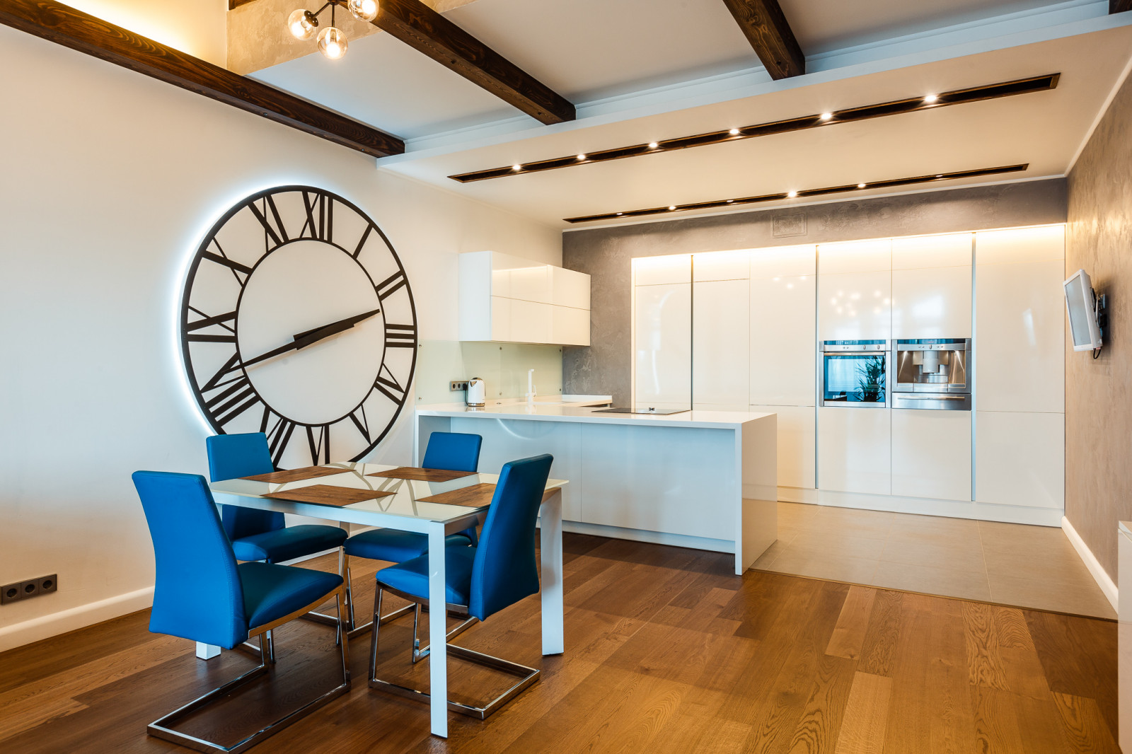 Фоновое изображение профиля Влад Гутарев