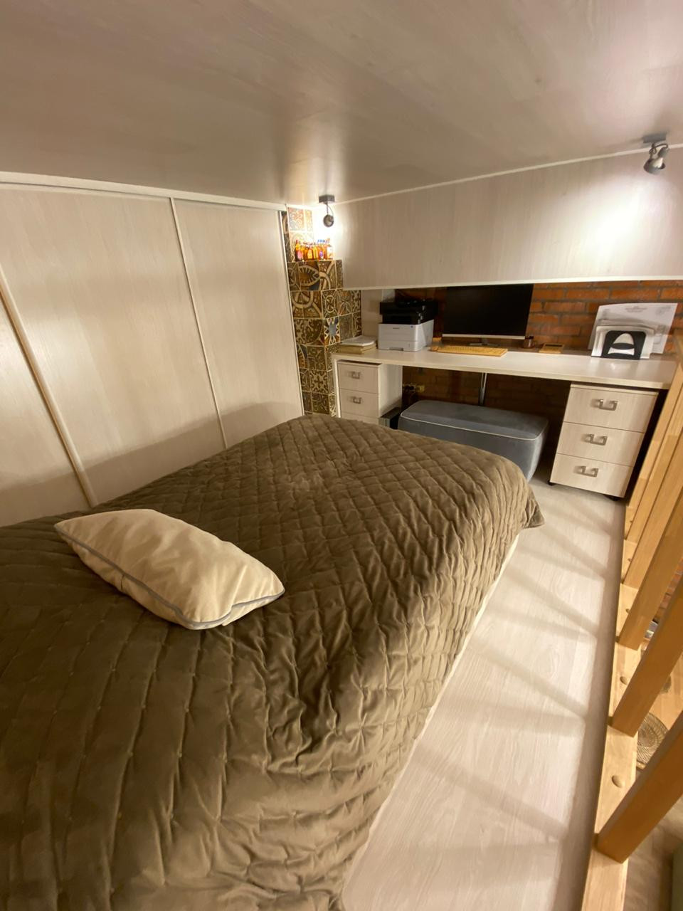 Двухуровневые апартаменты на Окружной