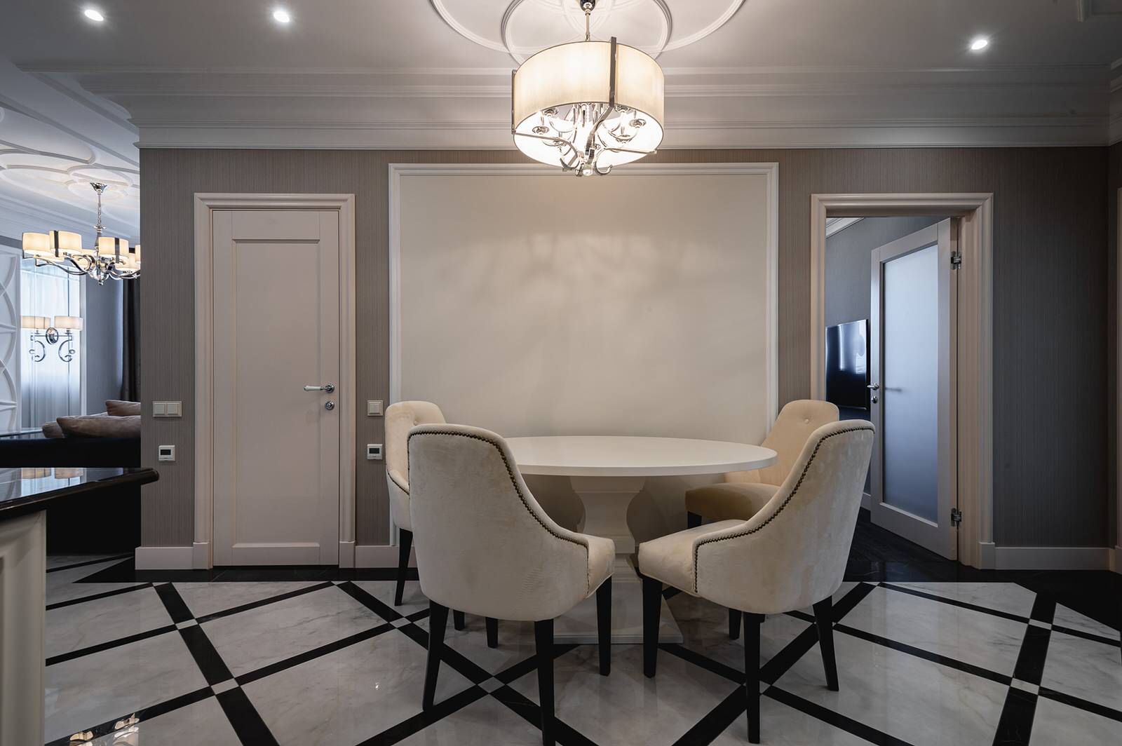 ЖК ЗАЗЕРКАЛЬЕ 408