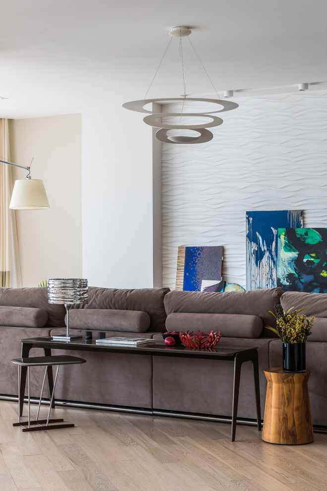 Интерьер частного дома с яркими акцентами