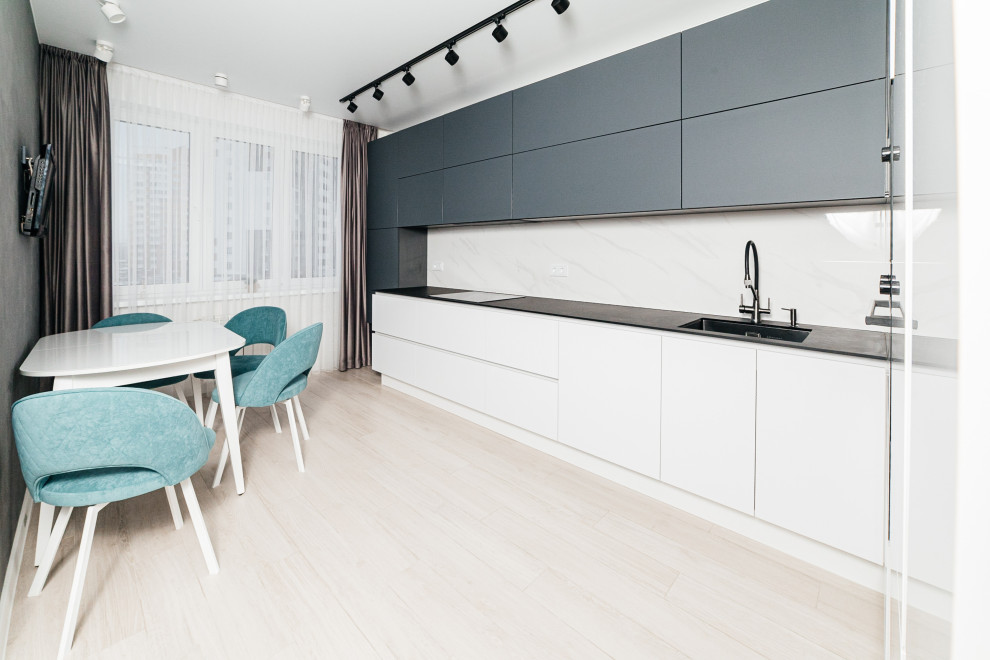 Угловая кухня с фасадами Fenix