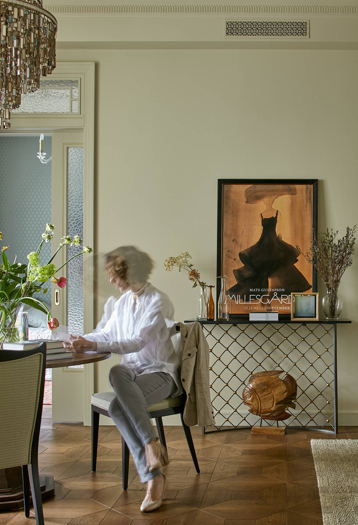 Houzz тур: Светлая квартира по мотивам американской неоклассики