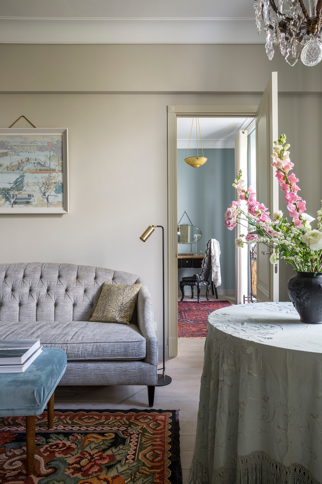 Квартира 80 м2 в старинном доме в центре Москвы