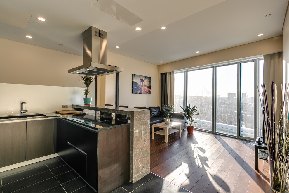 Апартаменты в башне Око