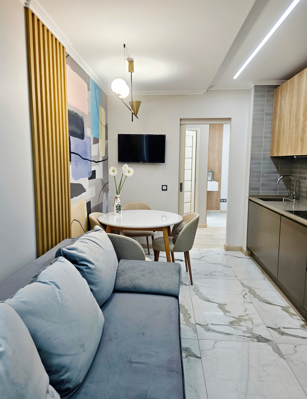 Яркие краски