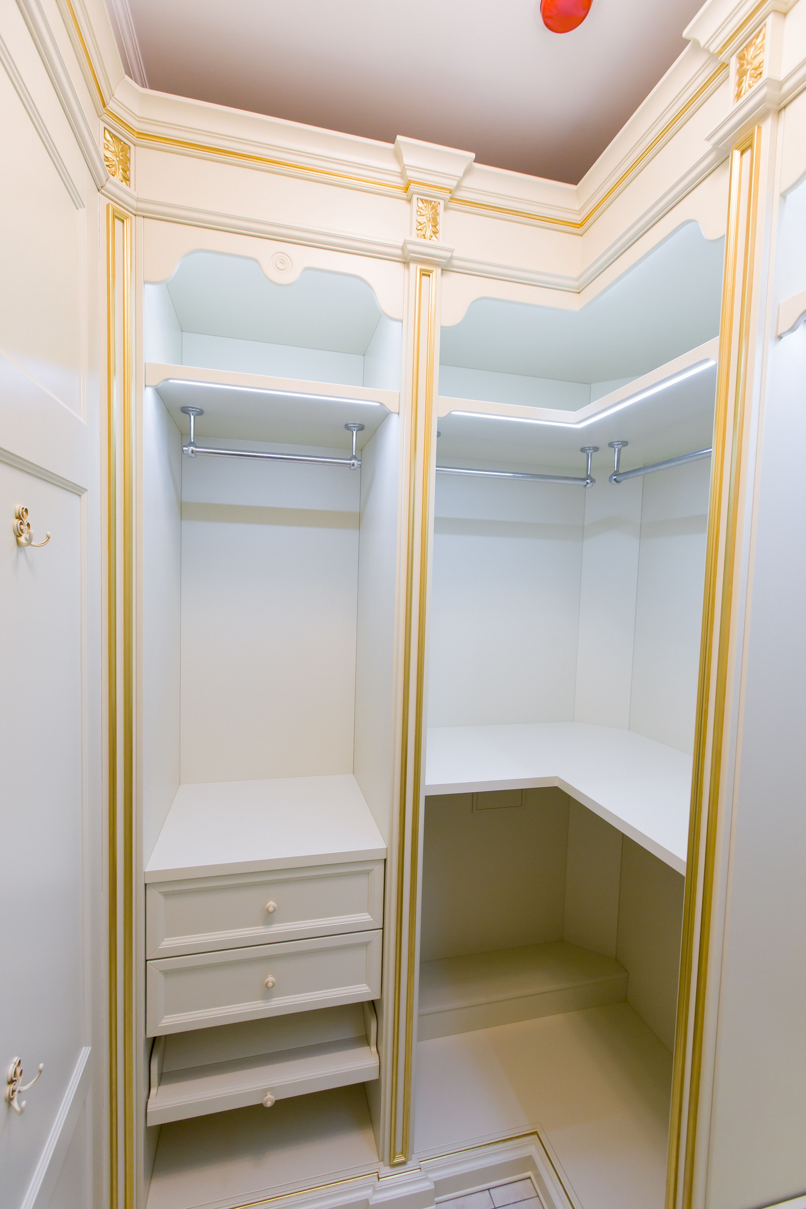 Мебель в КП "Елочка"