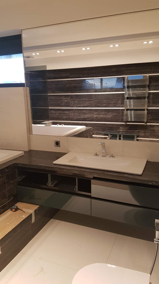 Комплексное решение (мрамор, кварцекерамика, акрил)