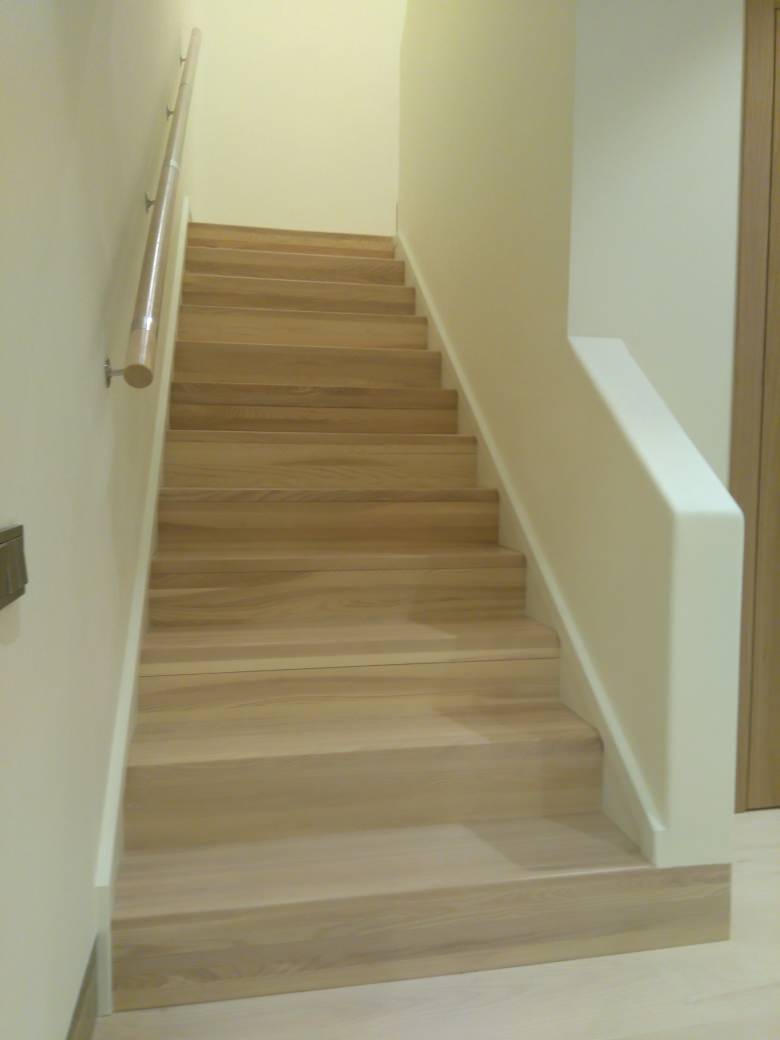 Облицовка лестницы в квартире